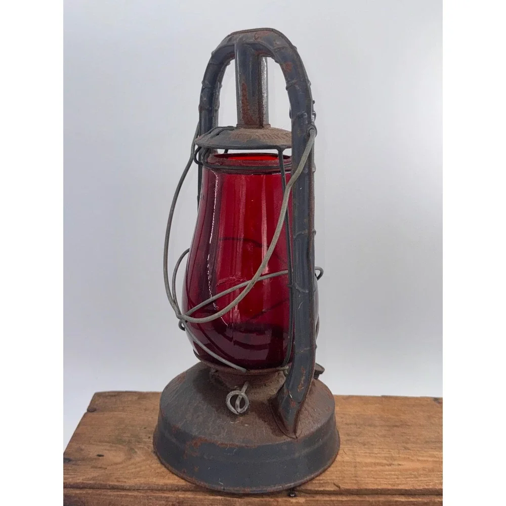 Vintage Dietz Monarch Lantern Red Fitzall Glass Globe New York USA 14 Inch